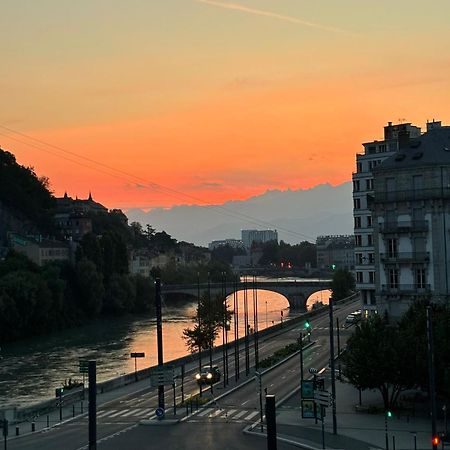 Le Telepherique, Vue Bastille, 6 Pers, 300 M Gare Grenoble Exterior photo